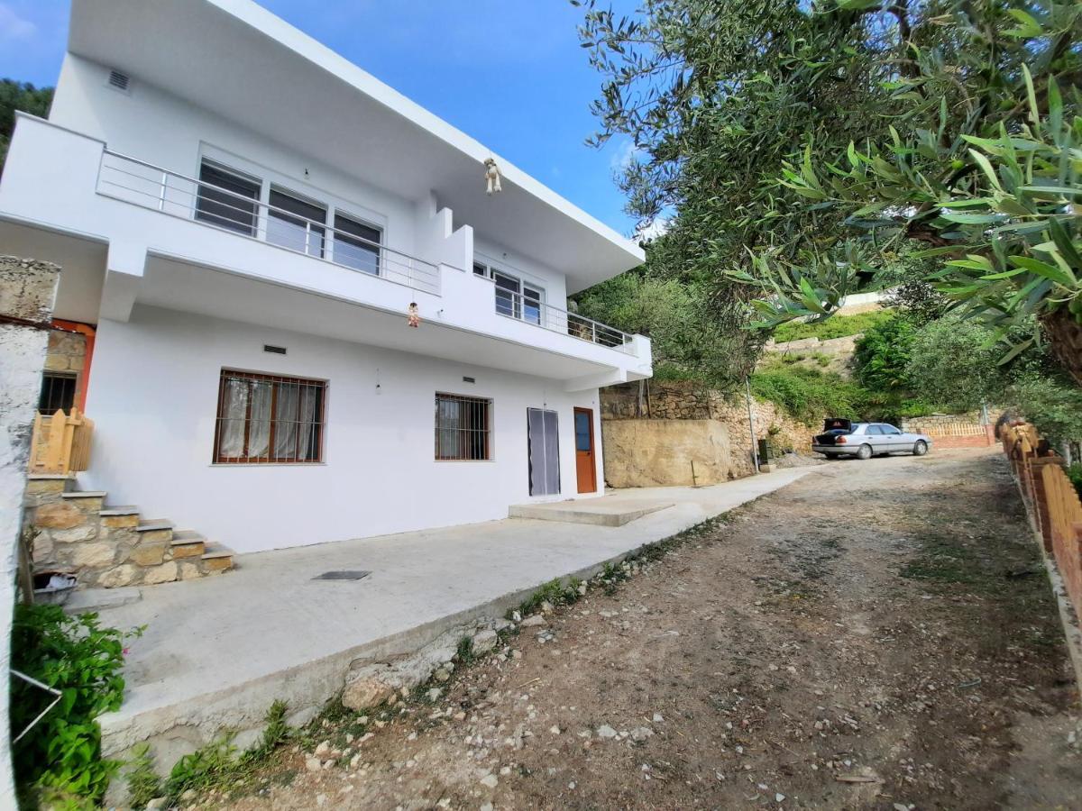 Flower Hill Vlore Exterior photo